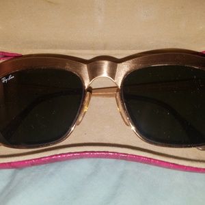Vintage B&L Ray-Ban W0755 gold Wayfarer Nuevo